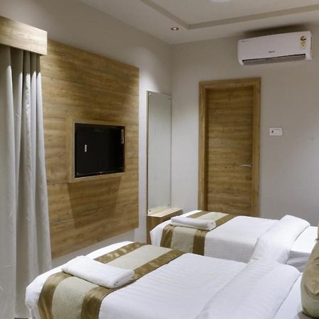 Hotel Amber Paramount Mumbai  Buitenkant foto